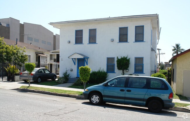 Building Photo - 951 S Berendo St