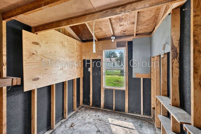 Building Photo - 5344 Colton Dr