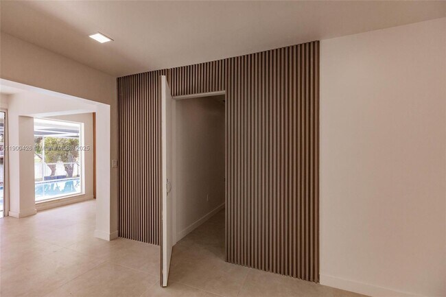 Building Photo - 10760 NW 29th Manor