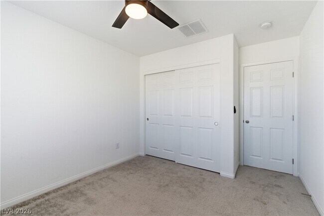 Building Photo - 6571 Dove Pt Pl