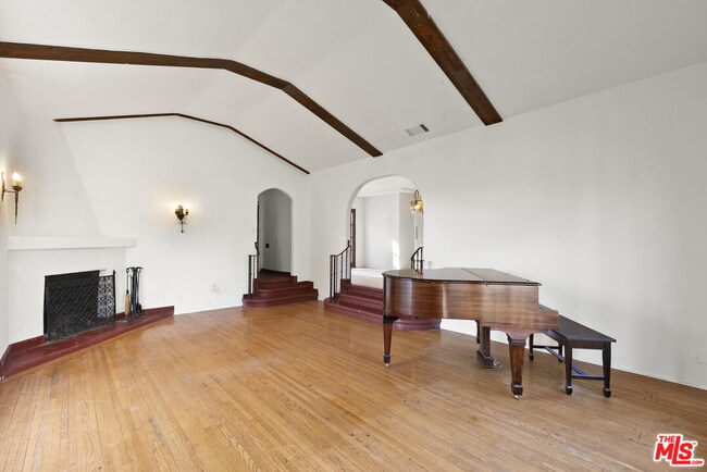 Building Photo - 2901 Angus St