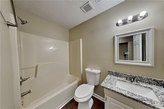 Building Photo - 3553 Hogan Dr NW