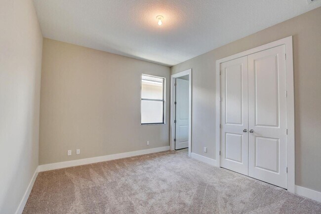 Building Photo - 2086 Dickens Ter