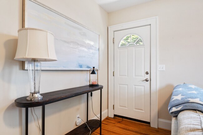 Building Photo - 545 Montgomery St