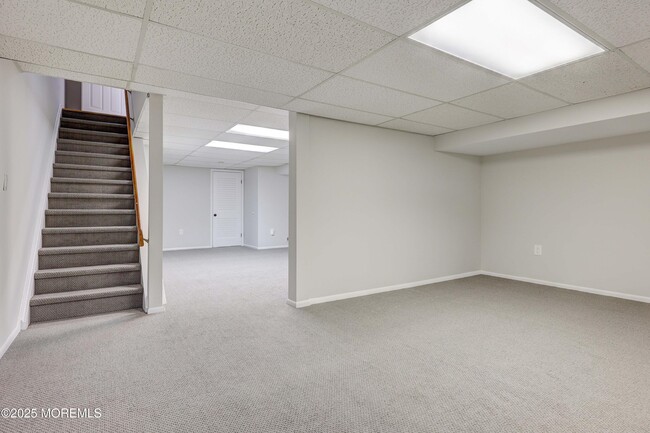 Building Photo - 24 Chestnut Way
