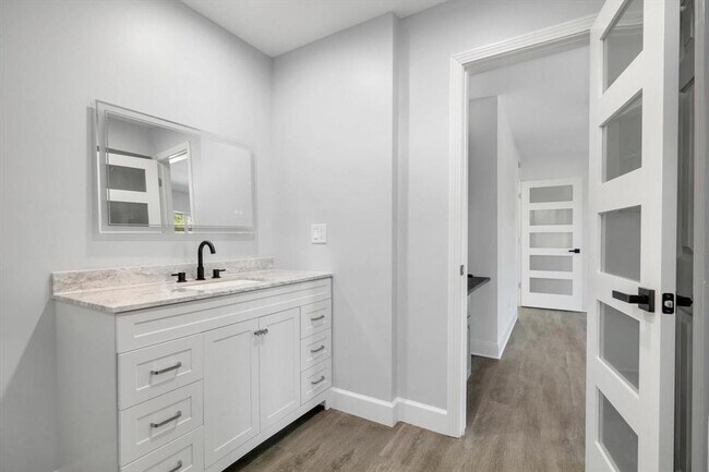 Building Photo - 12564 Memorial Dr
