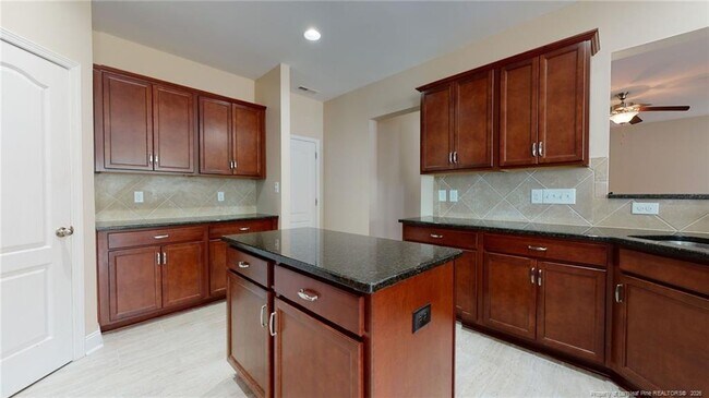 Building Photo - 6058 Whitemoss Ct