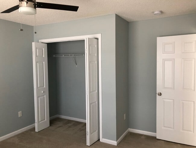 Building Photo - 1343 Chadwick Shores Dr