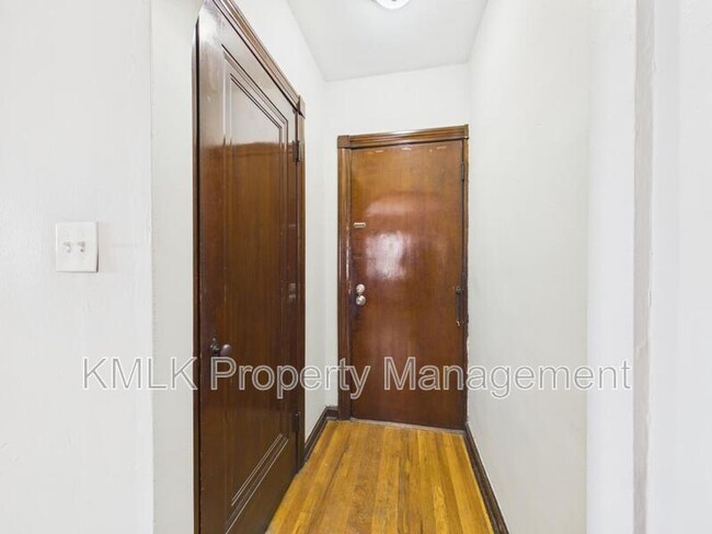 Building Photo - 1346 Kenilworth Ave