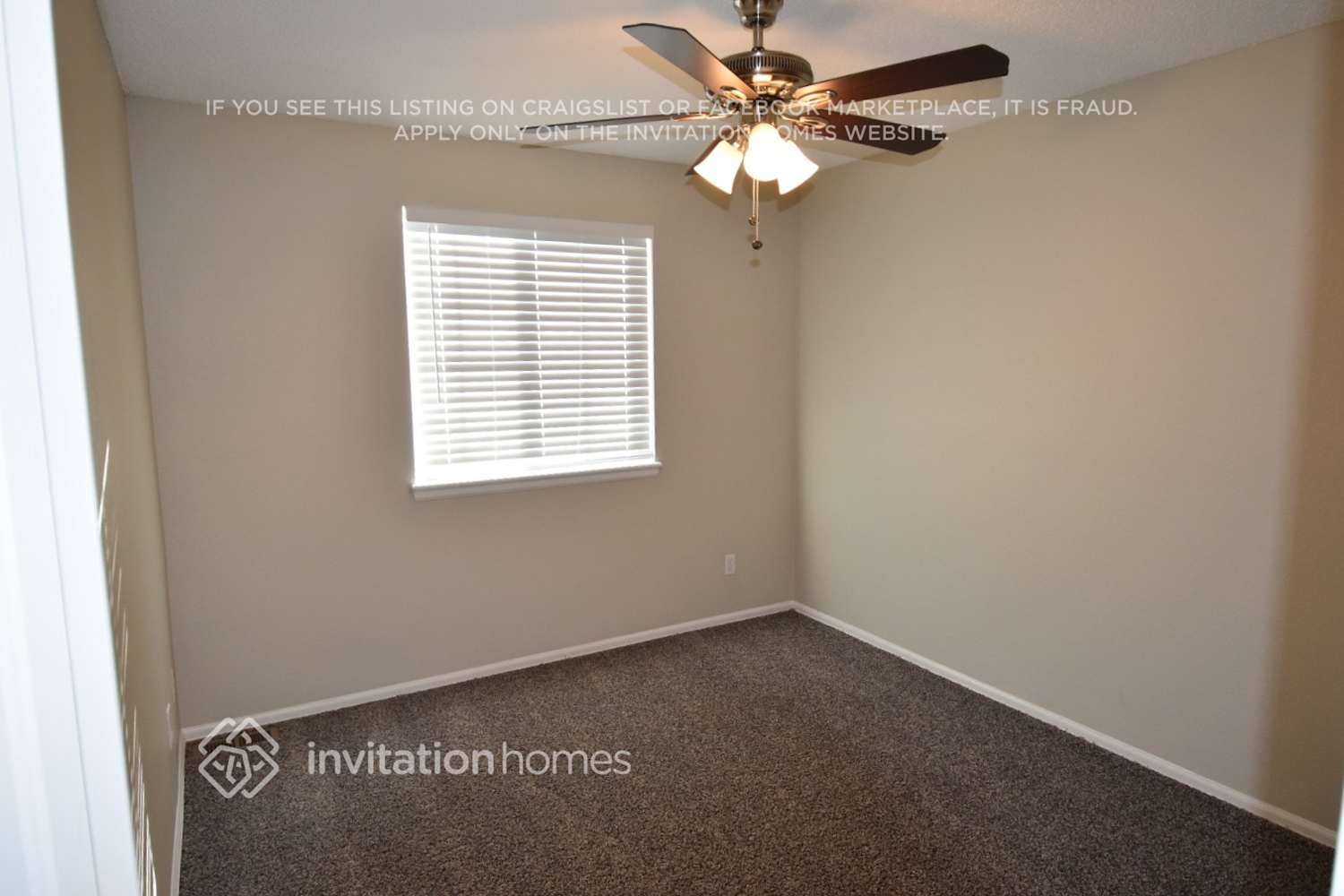 Building Photo - 3875 S Quemoy Ct