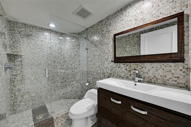 Building Photo - 3370 Hidden Bay Dr