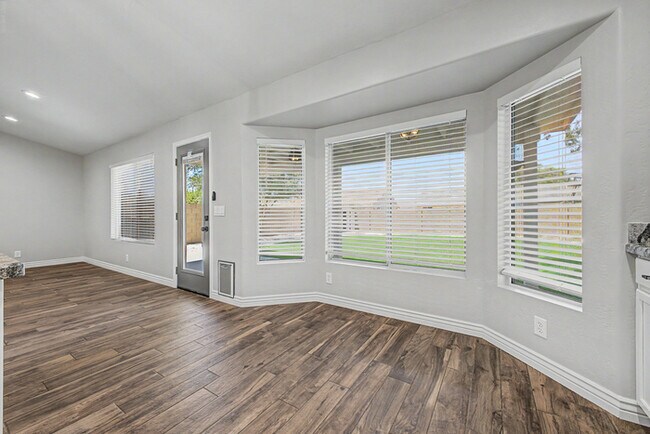 Building Photo - 2866 E Toledo Ct