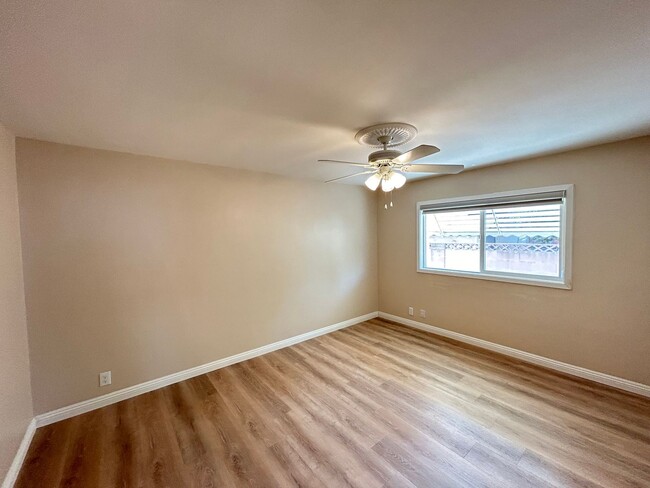 Building Photo - Beautifully Upgraded 3 Bed 2.5 Bath Home i...