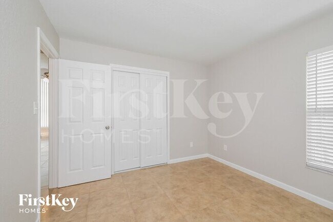 Building Photo - 2484 Albaca Dr