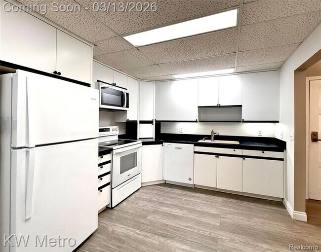 Building Photo - 875 GreenView Ct