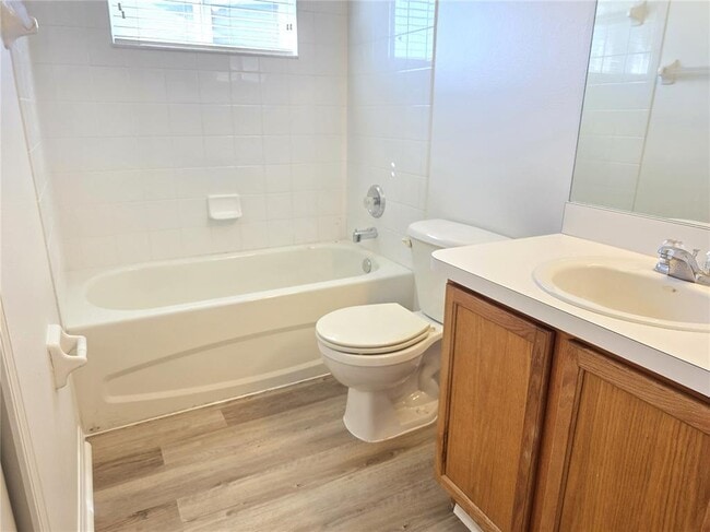 Building Photo - 13334 Ashbark Ct