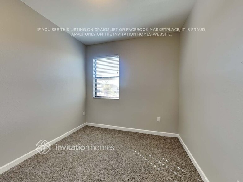 Building Photo - 25316 SW 116th Ave