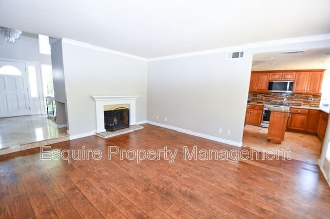 Building Photo - 1310 Gracia St