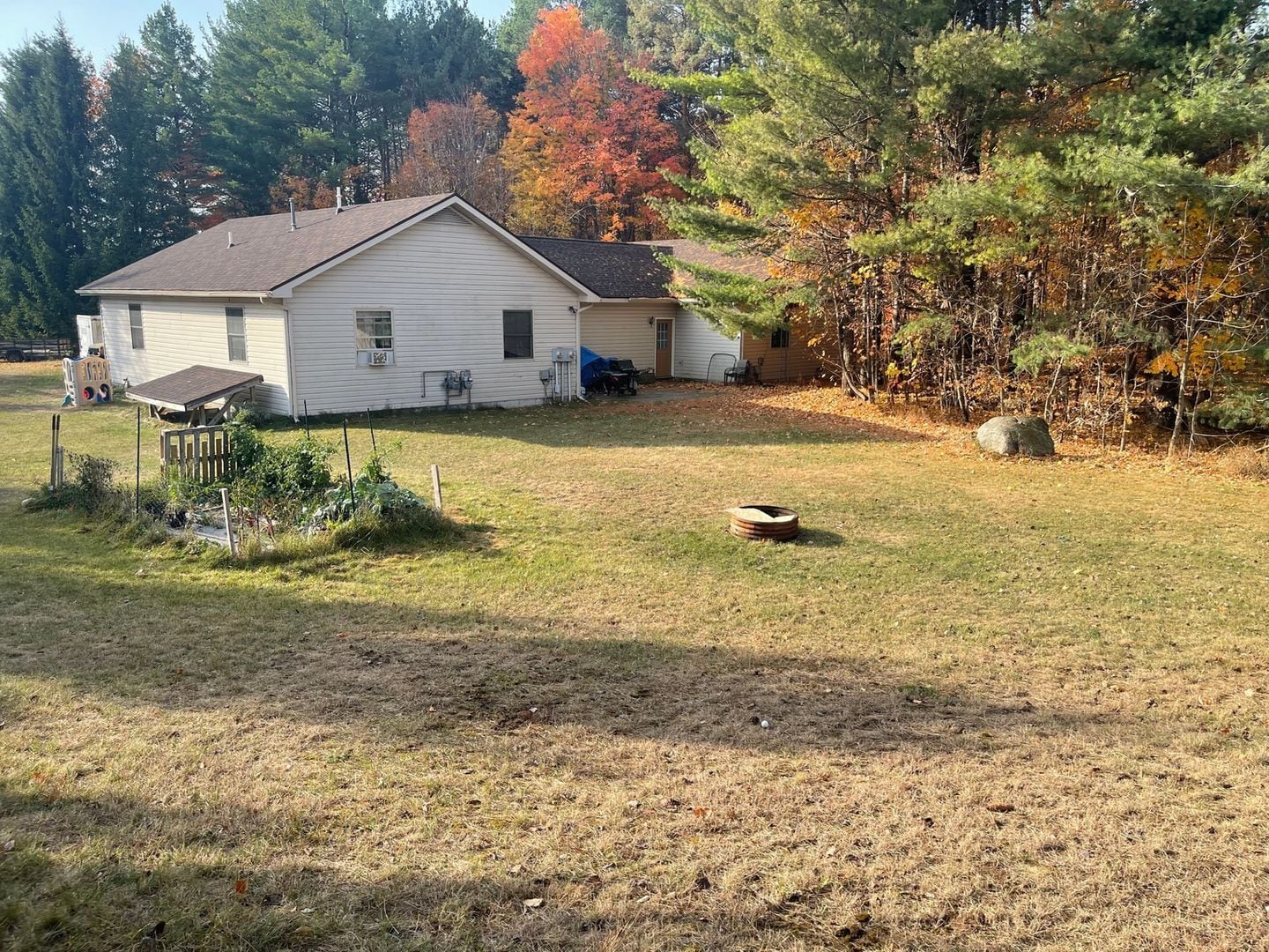 Building Photo - 6268 Barney Rd