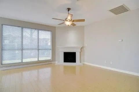 Building Photo - 8729 Sunset Trace Dr