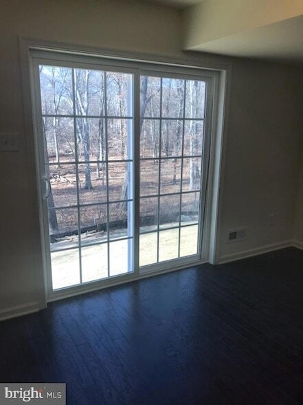 Building Photo - 112 Graystone Dr