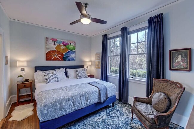 Building Photo - 518 Lamar Ave