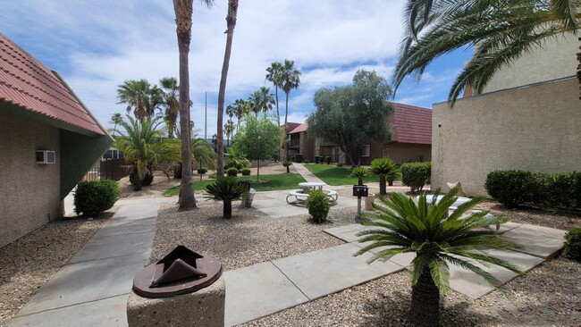 Building Photo - 4960 Indian River Dr