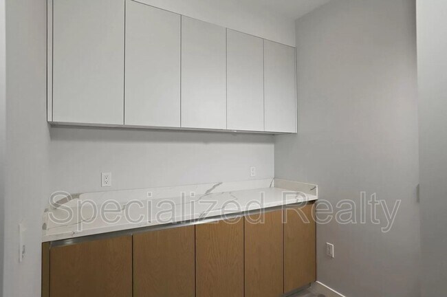 Building Photo - 1406 Eagle Vista Dr