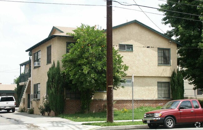 Building Photo - 14731 Vanowen St