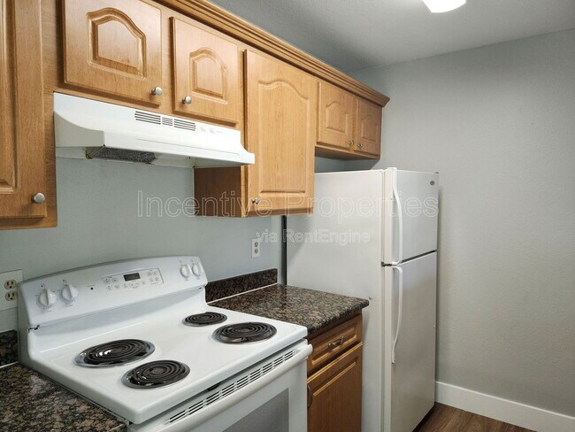 Building Photo - 4720 Walden Cir