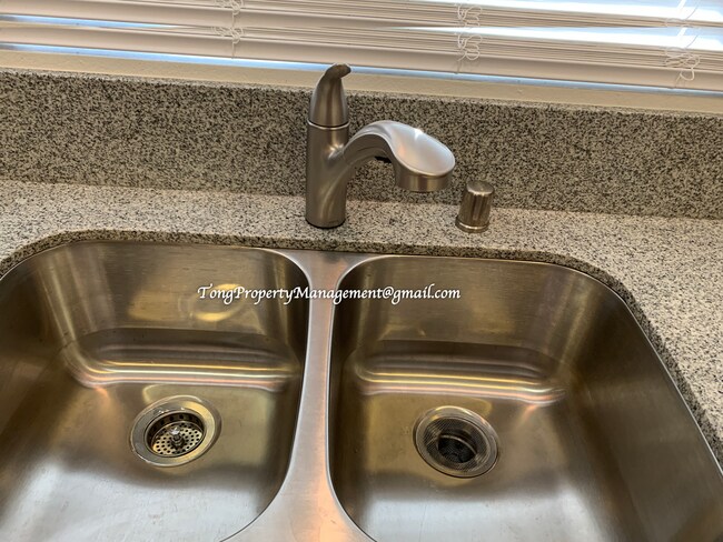 Building Photo - 13237 Kootenay St