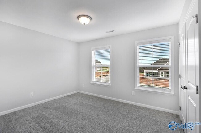 Building Photo - 8023 Bellows Br SW