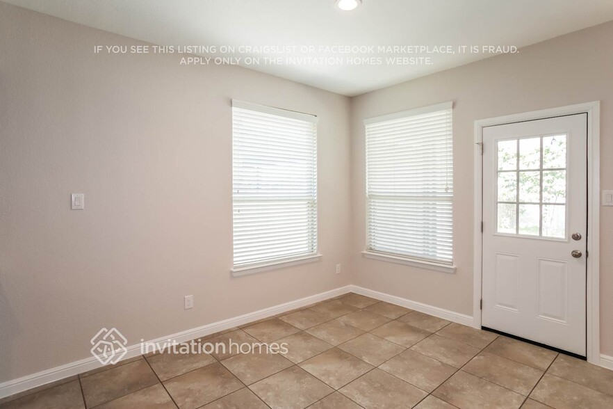Building Photo - 1517 Bunting Dr
