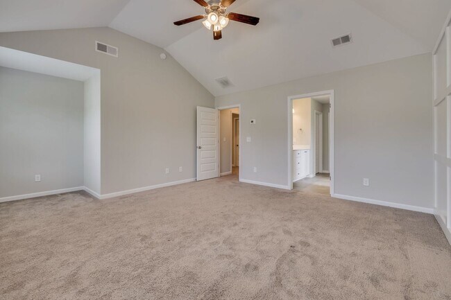 Building Photo - COMING SOON!  Comfort AND sophistication in Martinez, GA