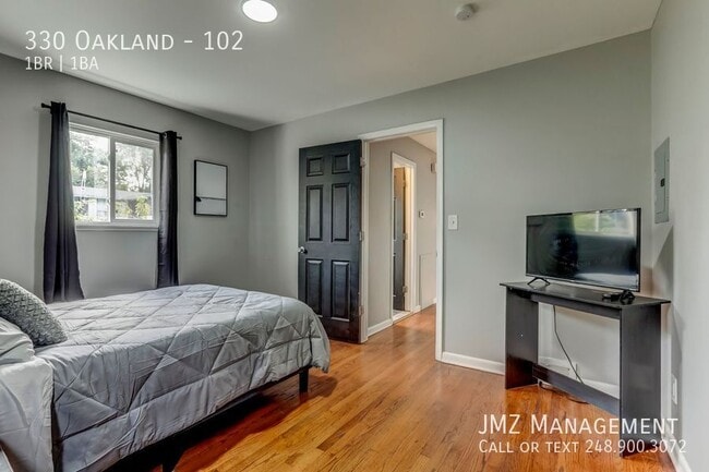 Building Photo - 330 Oakland-102