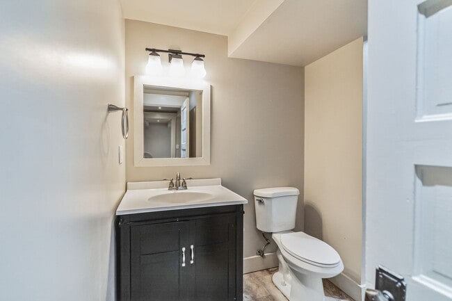 Building Photo - Utilities included!