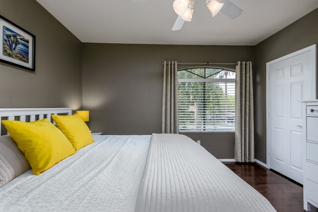 Building Photo - 15095 N Thompson Peak Pkwy