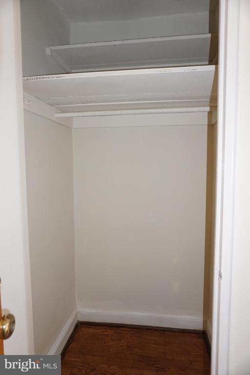 Building Photo - 1322 Fort Myer Dr
