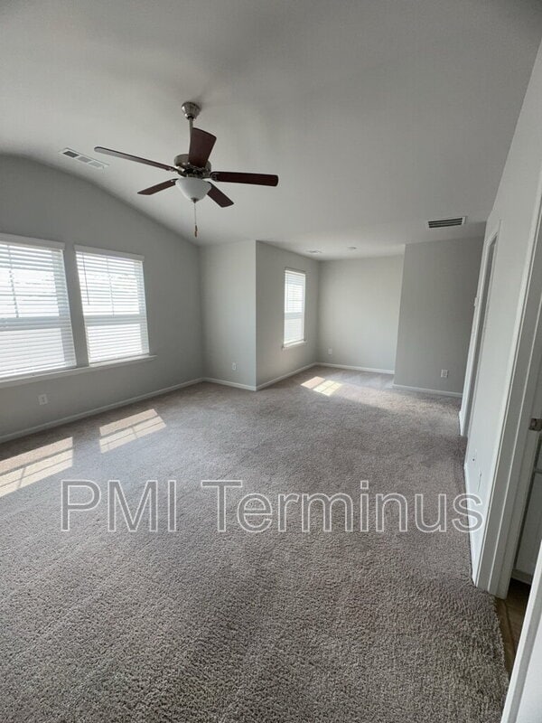 Building Photo - 4637 Blake Lp
