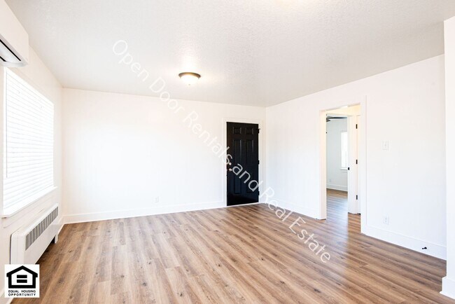 Building Photo - 1823 Griswold Dr