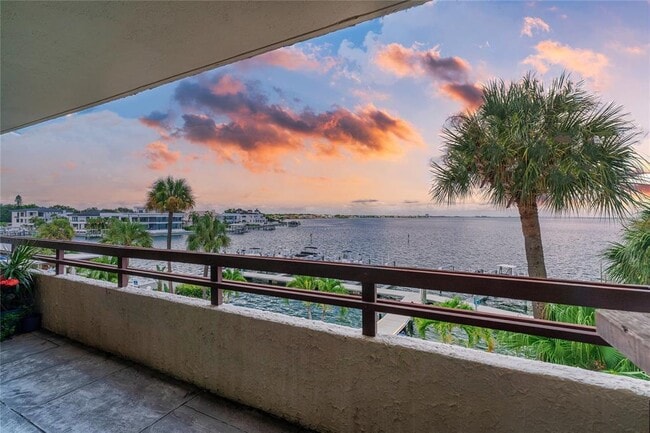 Building Photo - 5700 Mariner St