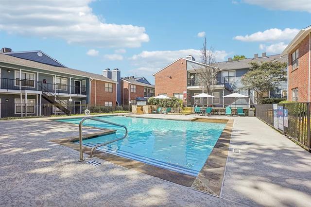 Building Photo - 9180 Forest Ln