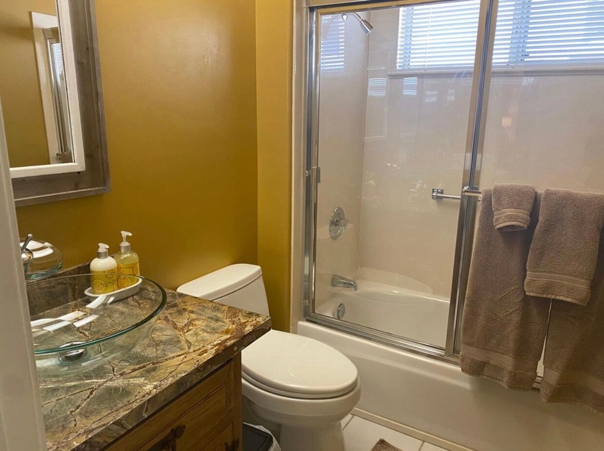 Building Photo - 78351 Desert Willow Dr