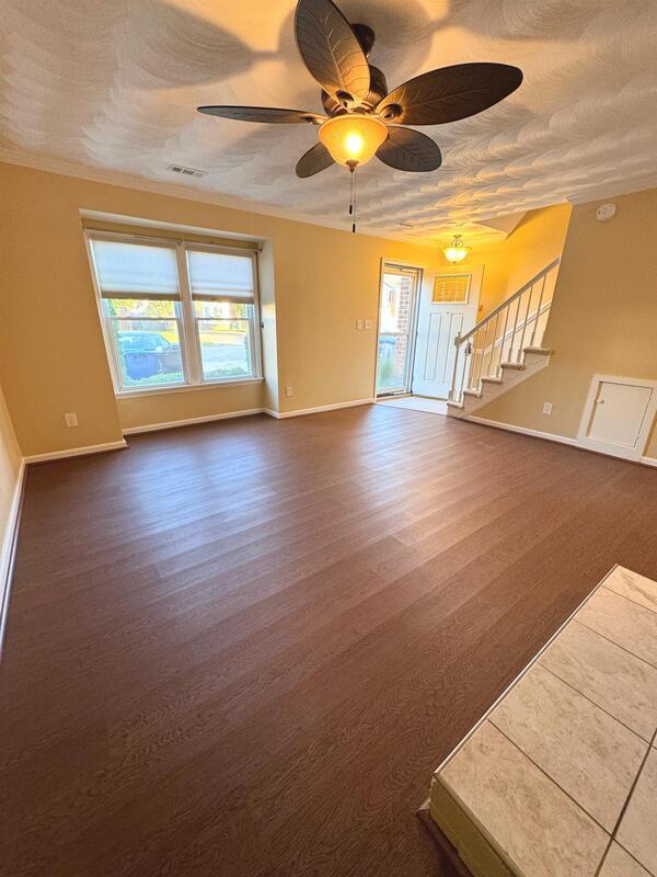 Building Photo - 1363 Battleford Dr