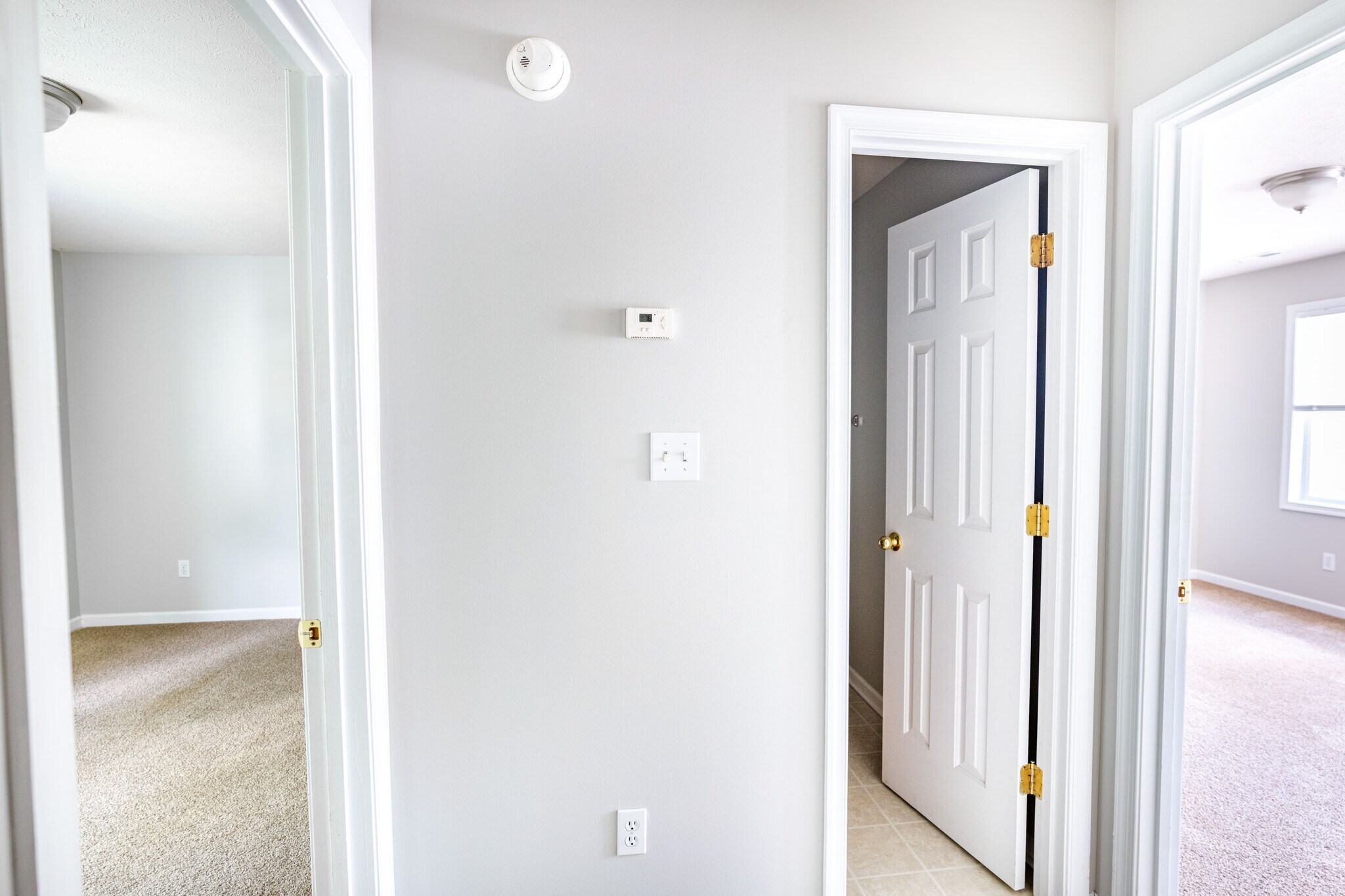 Building Photo - 1074 Blane Dr