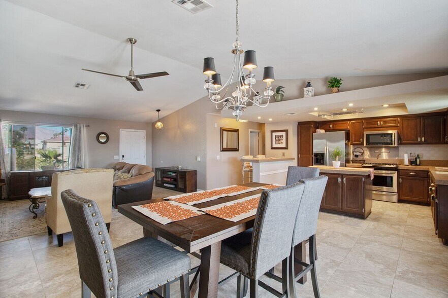 Building Photo - 27350 Melanita Dr