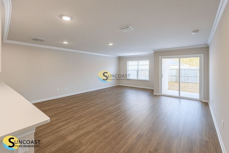 Building Photo - 36 Pine Haven Dr