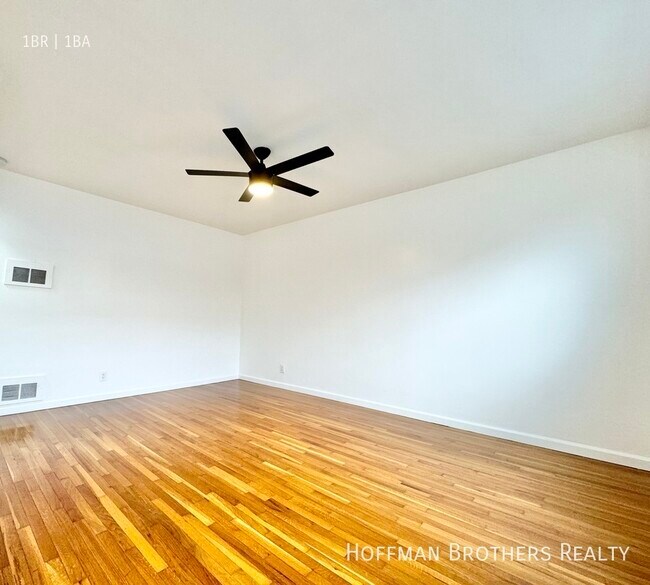 Building Photo - 2249 Merton Ave
