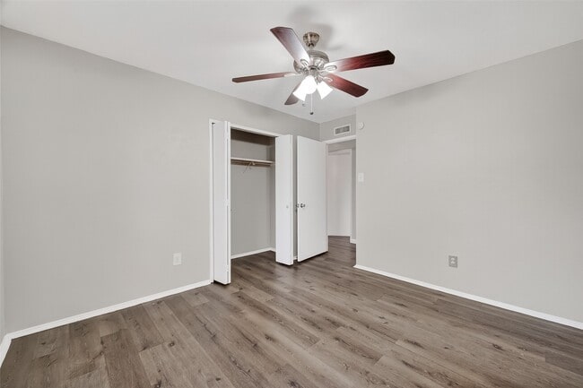 Building Photo - 14034 Lourdes Dr