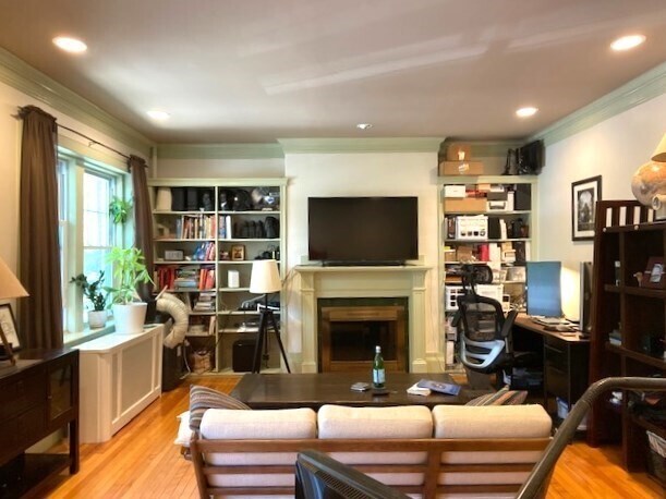 Primary Photo - 208 Fuller St
